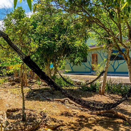 Cucuve Eco Hostal Puerto Baquerizo Moreno Exteriör bild