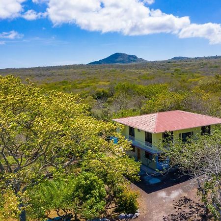 Cucuve Eco Hostal Puerto Baquerizo Moreno Exteriör bild