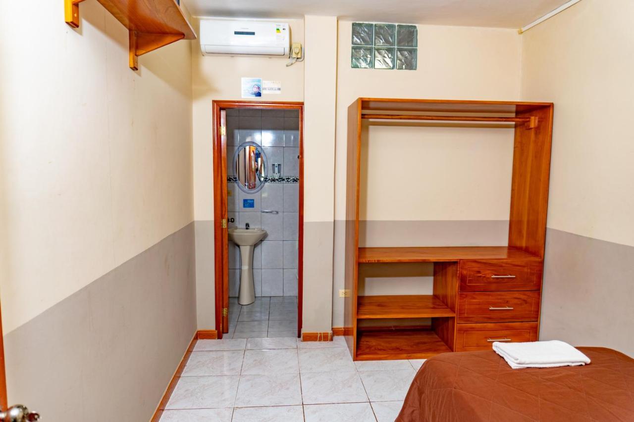 Cucuve Eco Hostal Puerto Baquerizo Moreno Exteriör bild