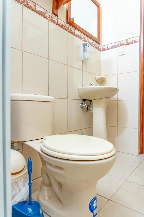 Cucuve Eco Hostal Puerto Baquerizo Moreno Exteriör bild
