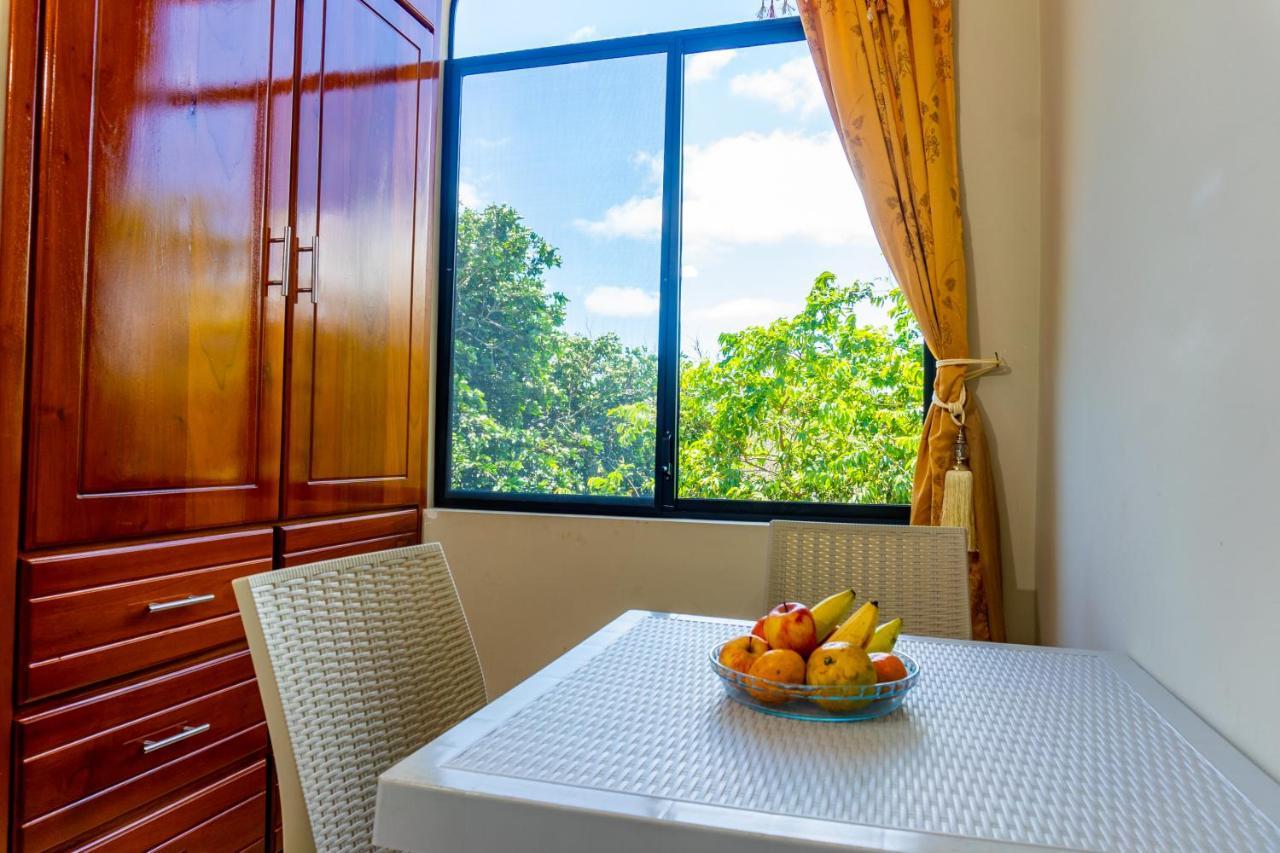 Cucuve Eco Hostal Puerto Baquerizo Moreno Exteriör bild