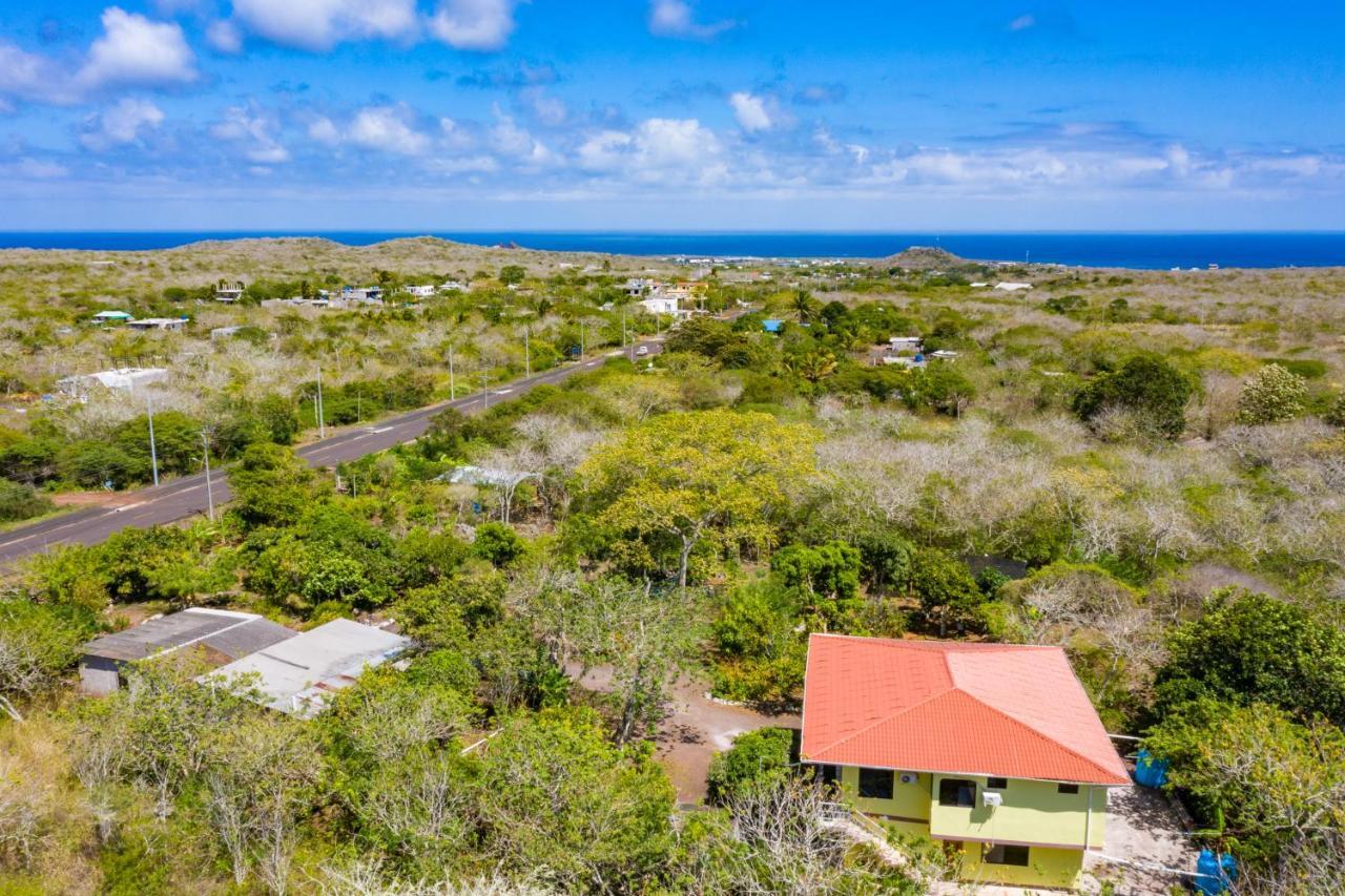 Cucuve Eco Hostal Puerto Baquerizo Moreno Exteriör bild