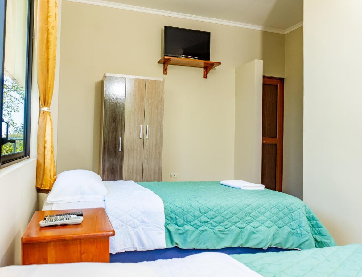 Cucuve Eco Hostal Puerto Baquerizo Moreno Exteriör bild